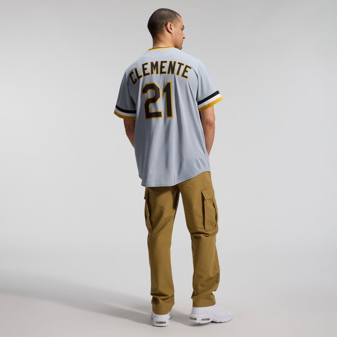 Pittsburgh Pirates Nike Roberto Clemente Throwback Cooperstown Collection Limited Baseball Jersey - Gray
