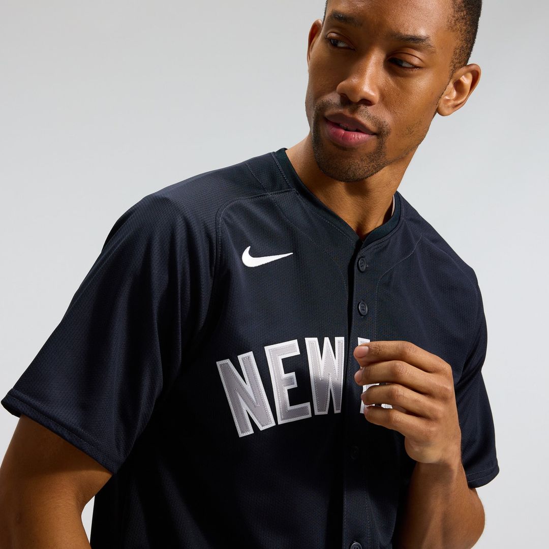 New York Yankees Nike Aaron Judge Road Limited Baseball Jersey - Gray