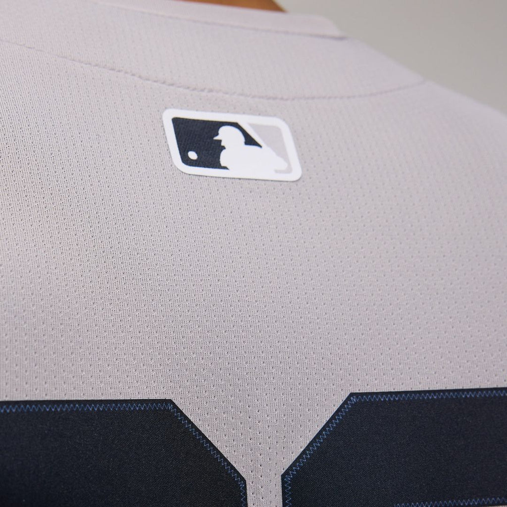 New York Yankees Nike Aaron Judge Road Limited Baseball Jersey - Gray